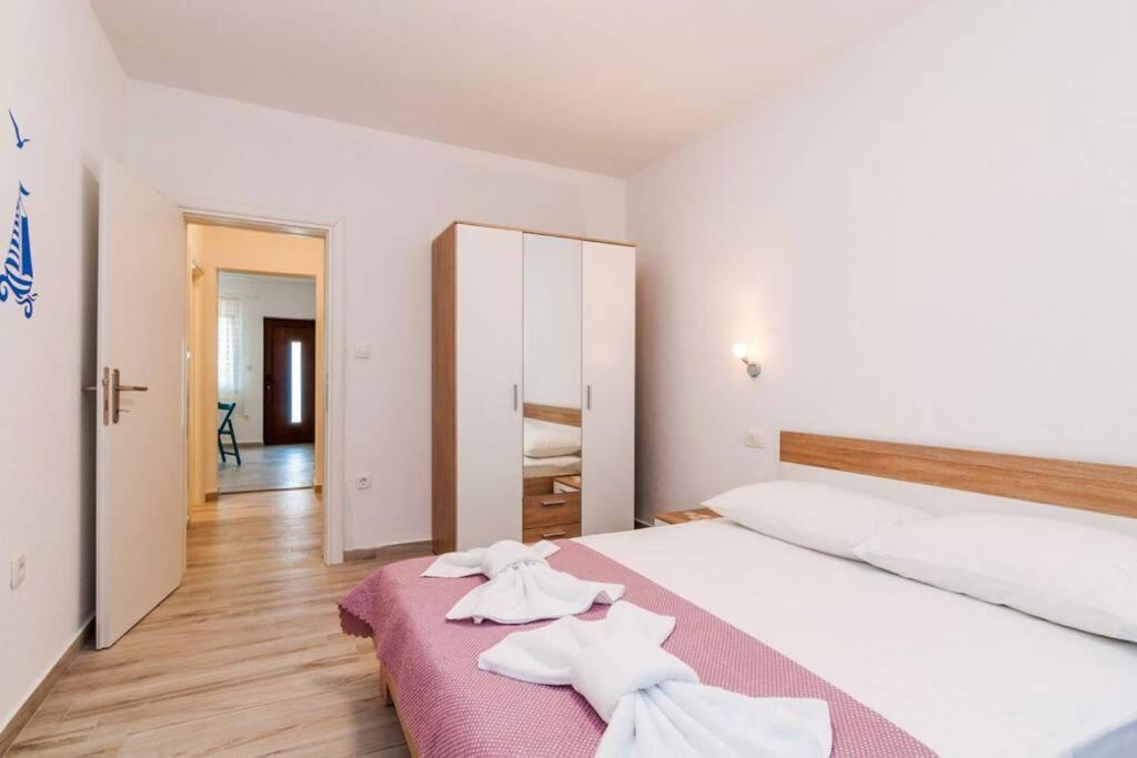 Premium Apartment Nera Zara Esterno foto