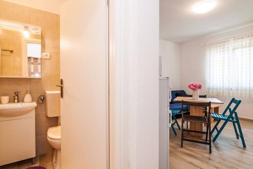 Premium Apartment Nera Zara Esterno foto