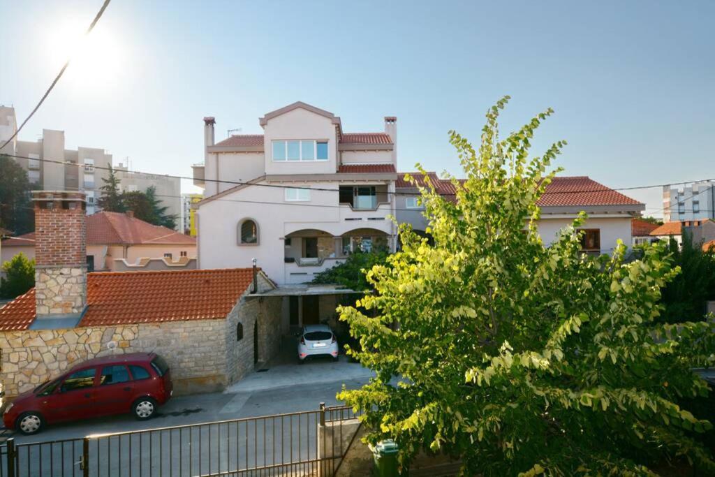 Premium Apartment Nera Zara Esterno foto