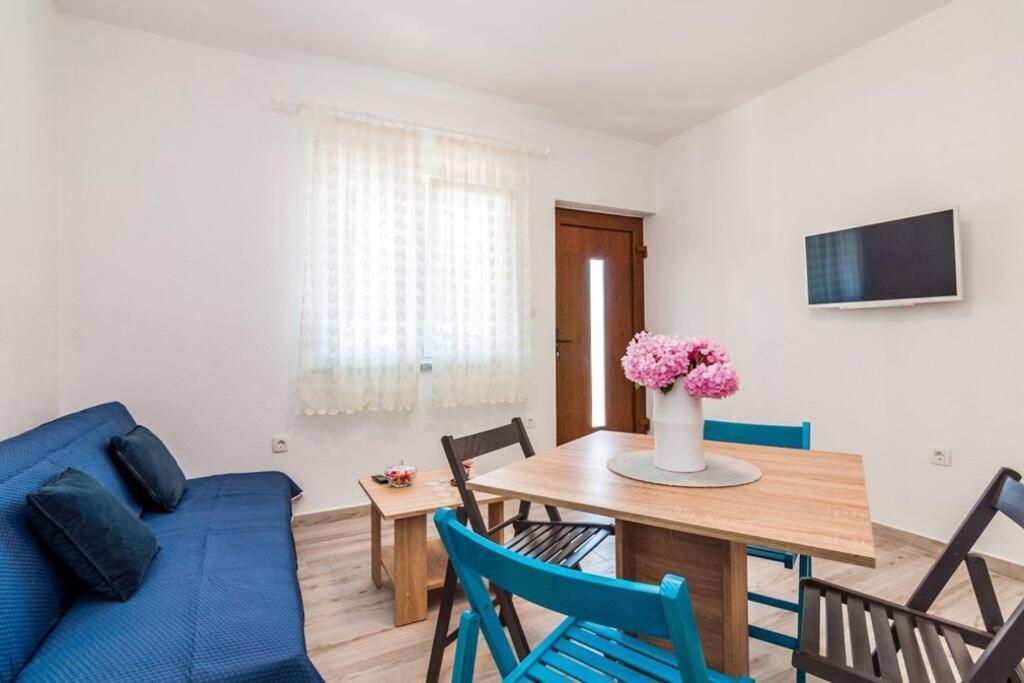 Premium Apartment Nera Zara Esterno foto