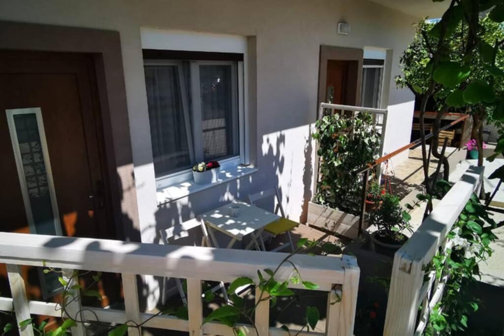 Premium Apartment Nera Zara Esterno foto